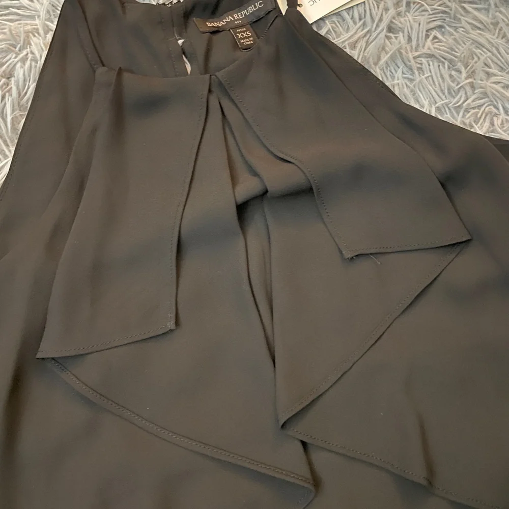 NWT Banana Republic Womens High-Neck Layered Sleeveless Top in black color - Picture 7 of 13